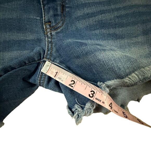 American Eagle ~ Super Stretch Denim Cutoff Shorts ~ size 2 - Picture 5 of 8